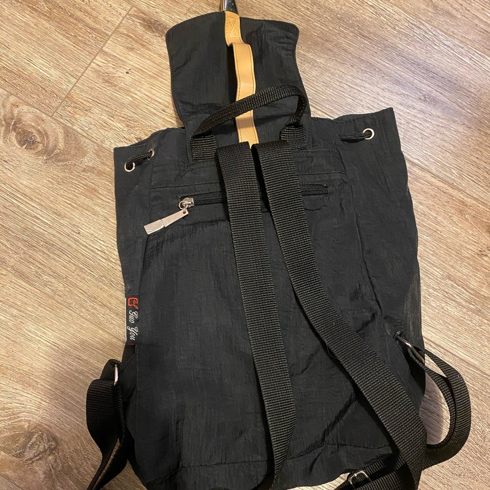 Backpack - Picture 5 of 5